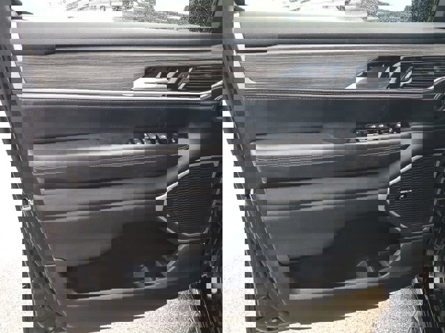 Used 2024 Jeep Wagoneer L Series II w/ Flexible Seating Group image 22