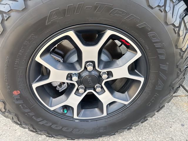 Used 2021 Jeep Wrangler Unlimited Rubicon image 9