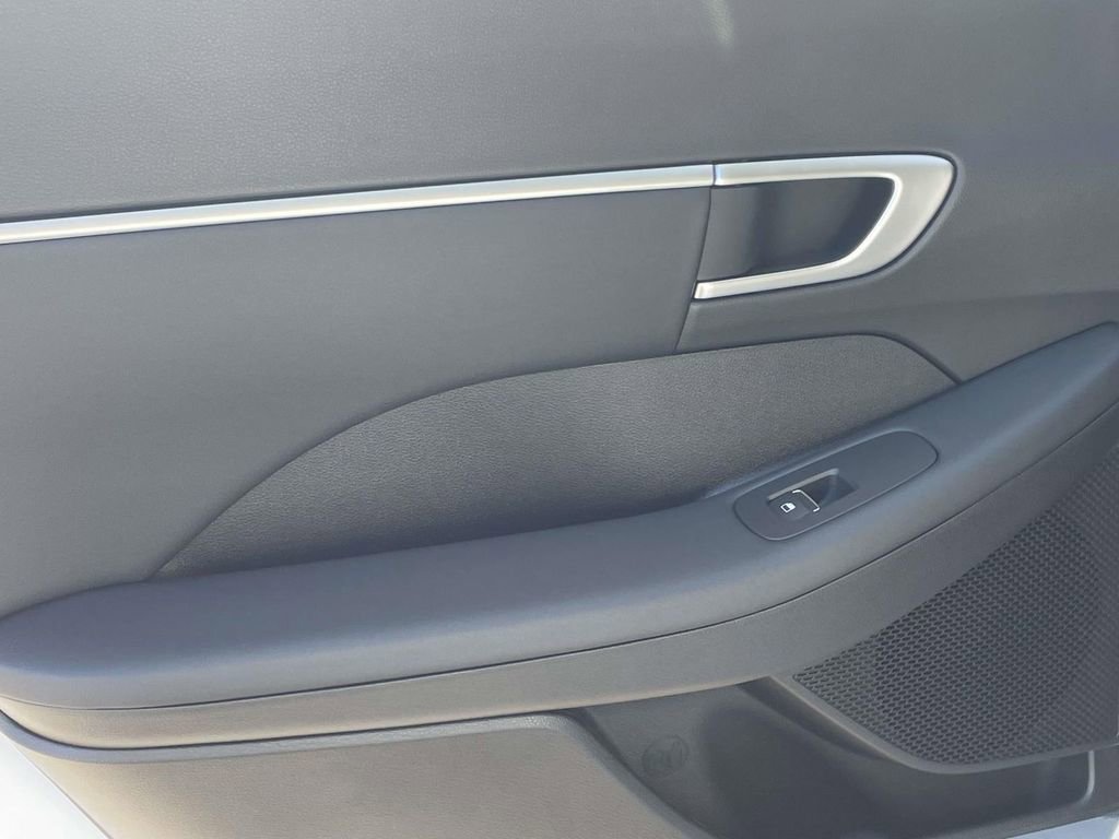 New 2026 Hyundai Sonata SEL FWD image 9