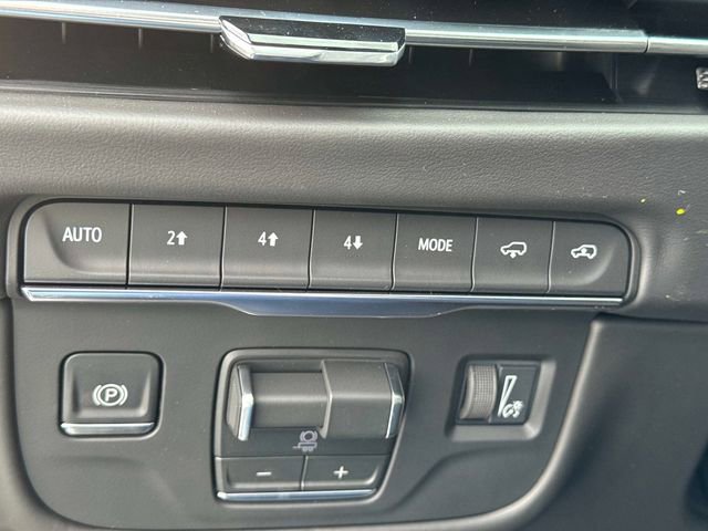 New 2026 Cadillac Escalade Platinum Sport w/ LPO, ONYX Package image 29