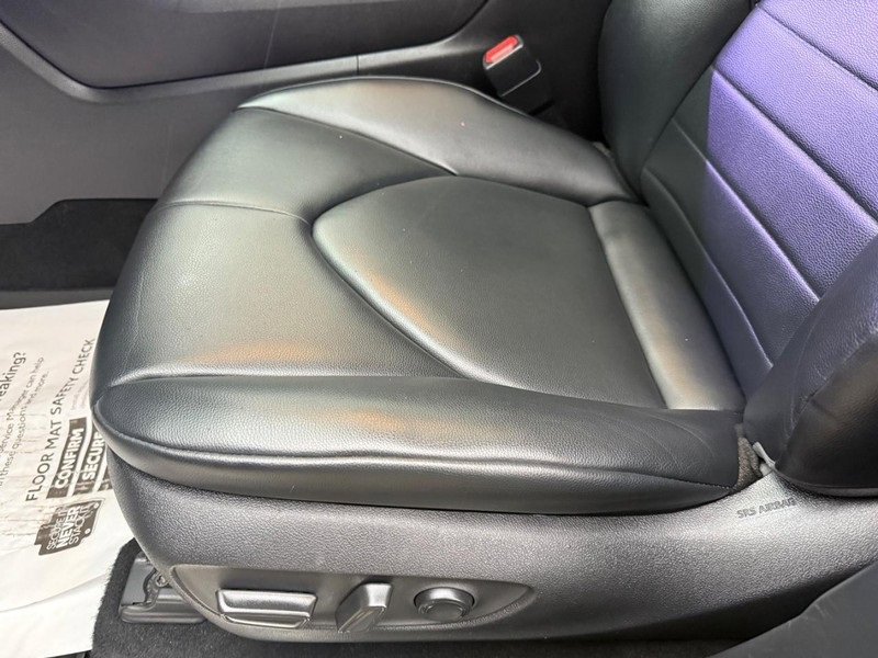 Used 2024 Toyota Highlander XLE image 21