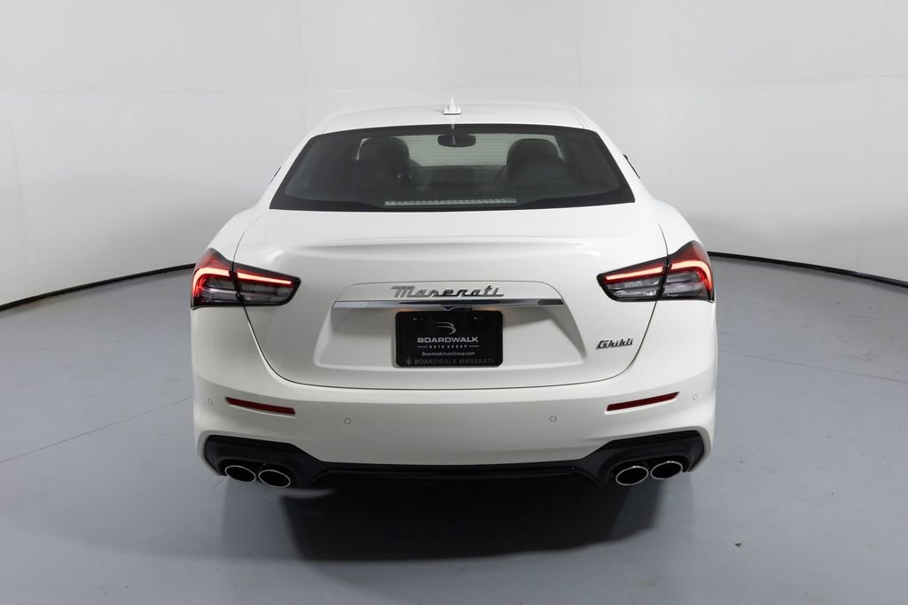 Used 2023 Maserati Ghibli Modena image 12