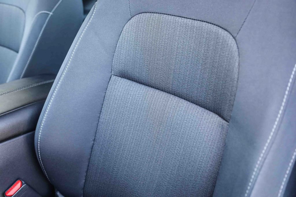 Used 2025 Nissan Altima 2.5 SV FWD image 24