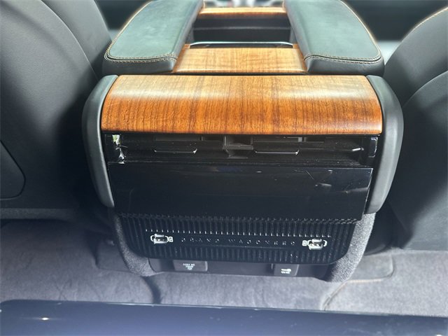 Used 2023 Jeep Grand Wagoneer Series III image 25