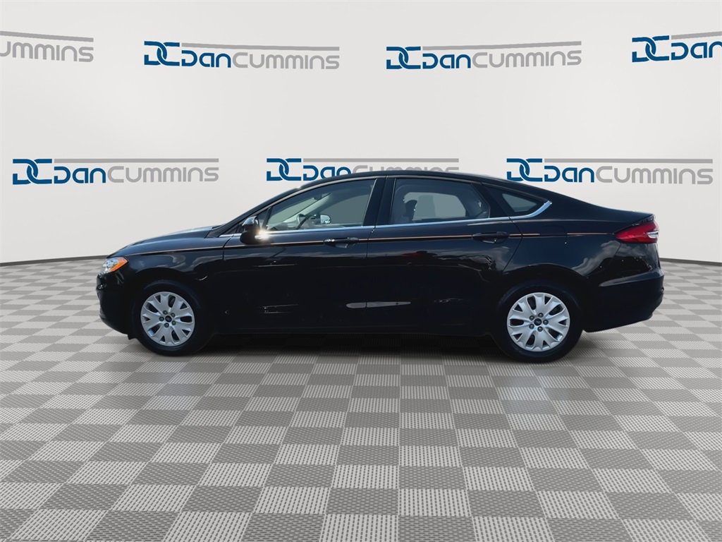 Used 2019 Ford Fusion S image 5