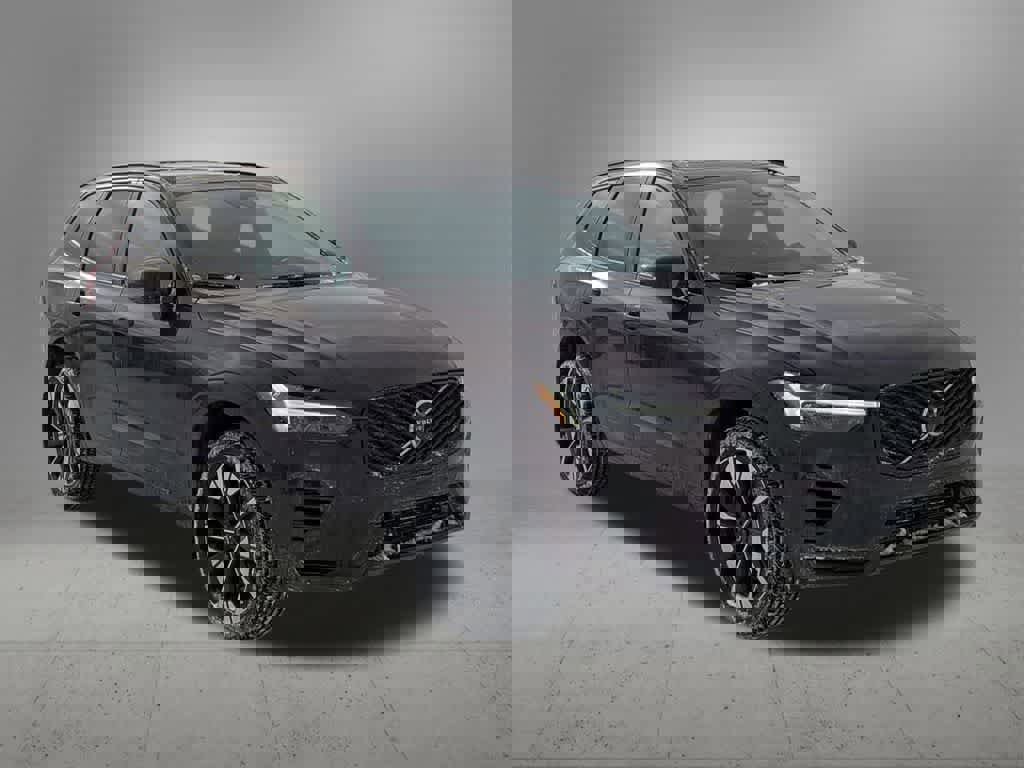 New 2026 Volvo XC60 T8 Plus w/ Protection Package Premier image 8