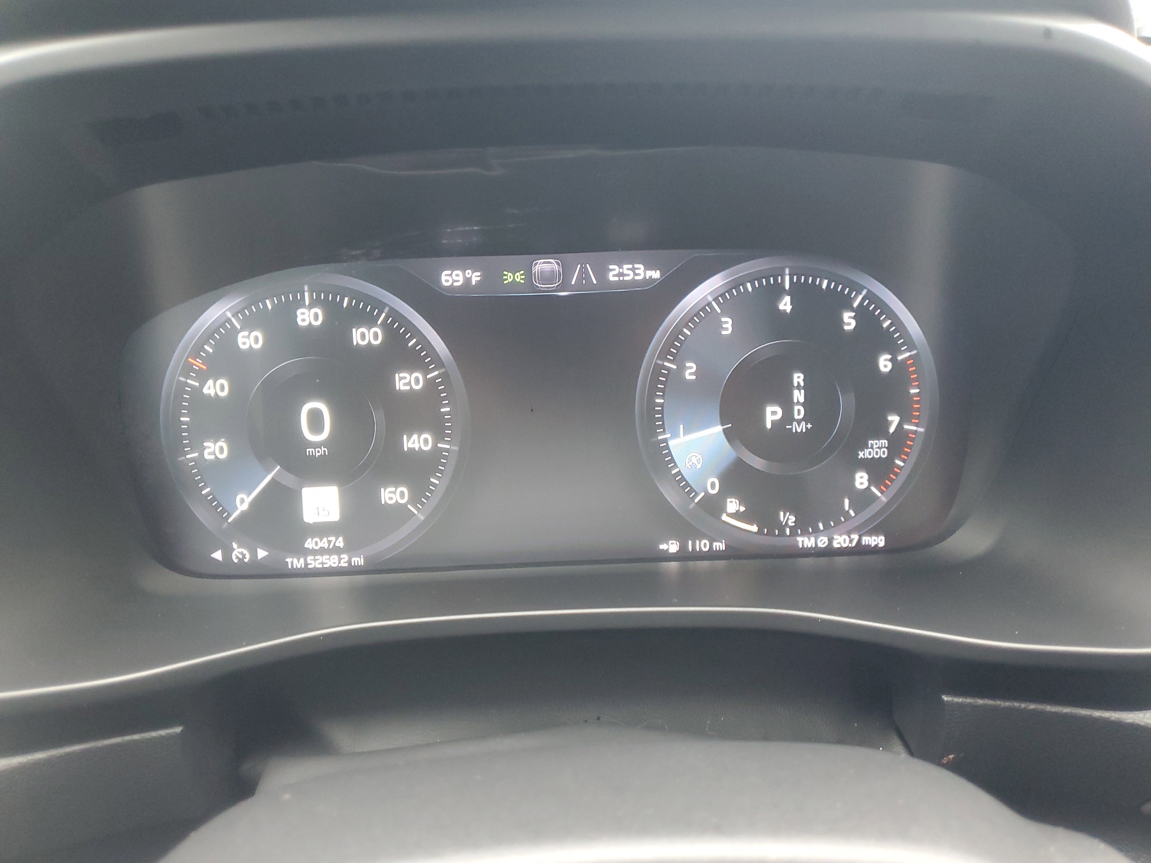 Used 2021 Volvo XC40 T4 Momentum w/ Protection Package Premier image 23