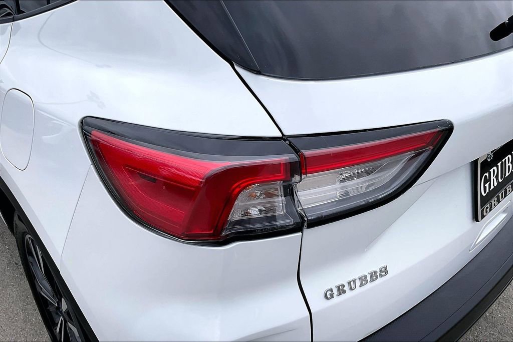 Used 2022 Ford Escape SE w/ SE Sport Appearance Package FWD image 40