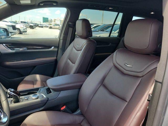 Certified 2023 Cadillac XT6 Premium Luxury FWD image 11