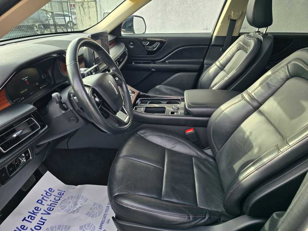Used 2023 Lincoln Aviator Reserve image 14