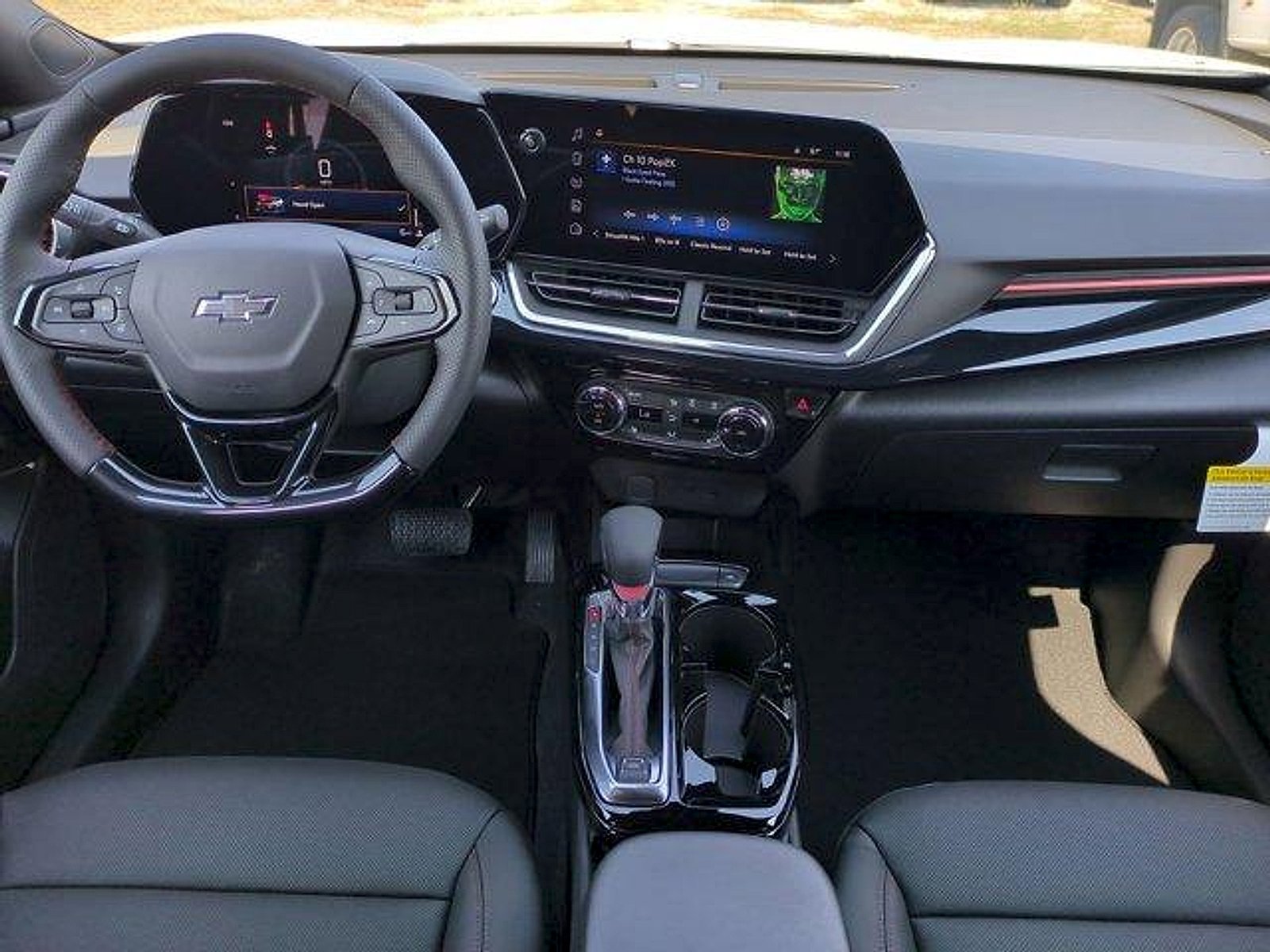New 2026 Chevrolet Trax RS w/ Driver Confidence Package FWD image 19