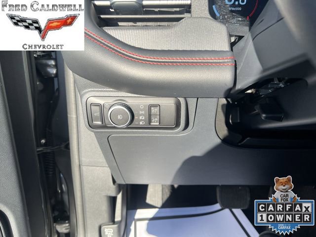 Used 2025 Ford Explorer ST-Line w/ ST-Line Street Pack AWD/4WD image 17