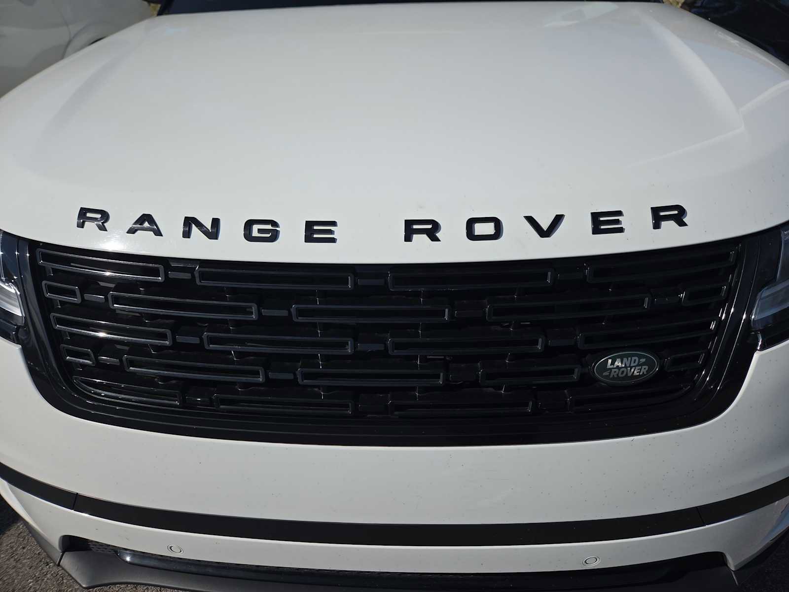 Used 2024 Land Rover Range Rover Velar S image 10