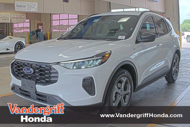 Used 2025 Ford Escape ST-Line w/ Equipment Group 301A FWD image 1