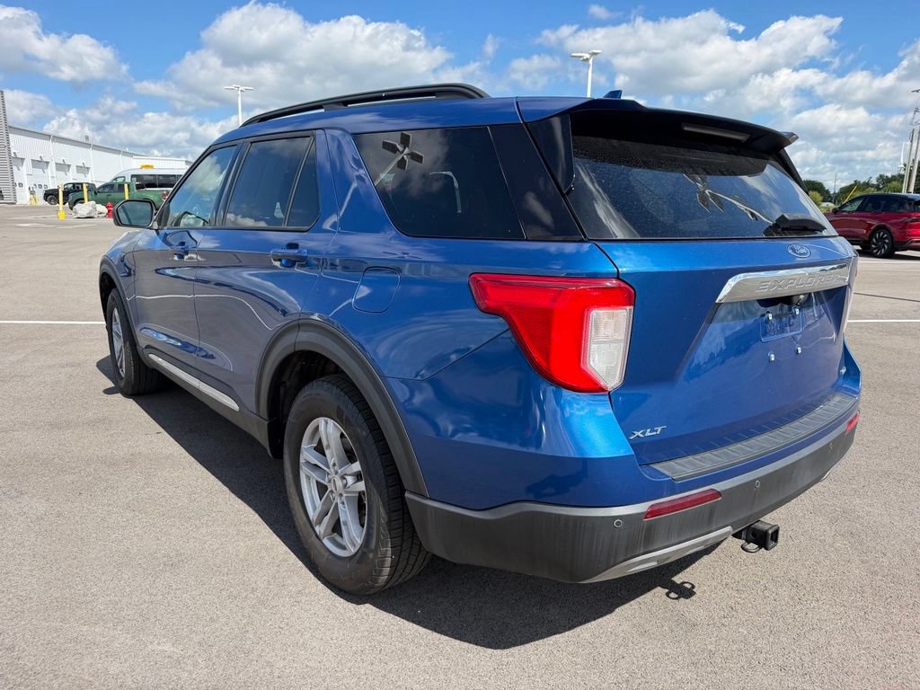 Used 2020 Ford Explorer XLT w/ Equipment Group 202A AWD/4WD image 7