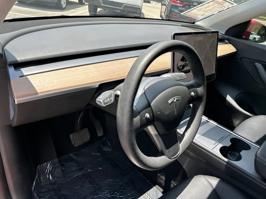 Used 2022 Tesla Model Y Long Range AWD/4WD image 22