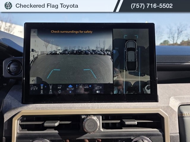 Used 2025 Toyota Tacoma Trailhunter image 18