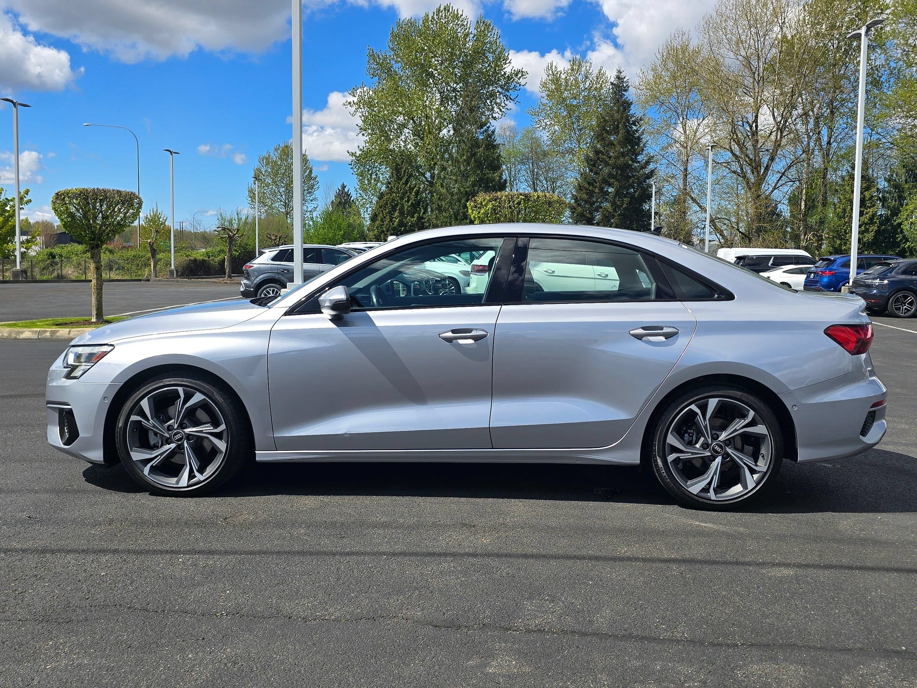 Used 2023 Audi A3 2.0T Premium Plus w/ Premium Plus Package AWD/4WD image 2