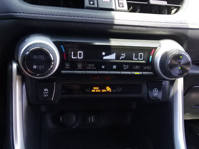Used 2023 Toyota RAV4 XLE Premium AWD/4WD image 30