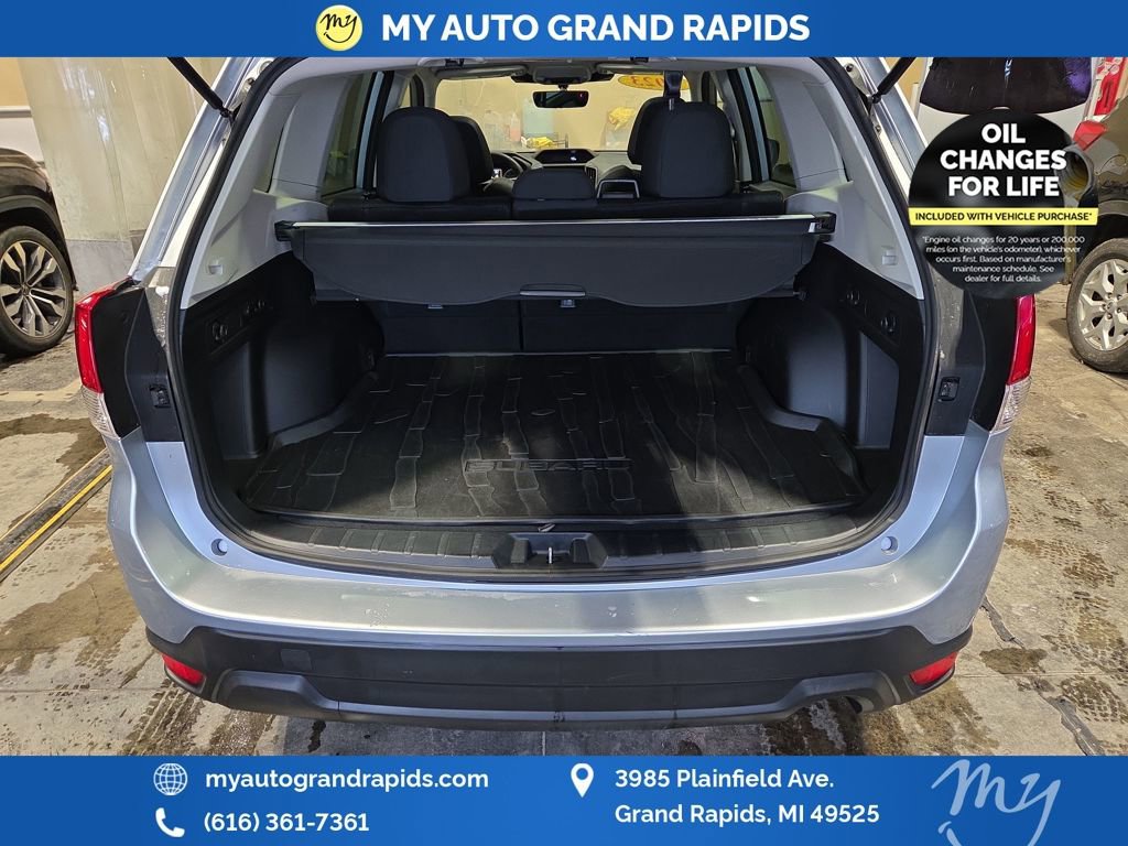 Used 2023 Subaru Forester Premium image 27