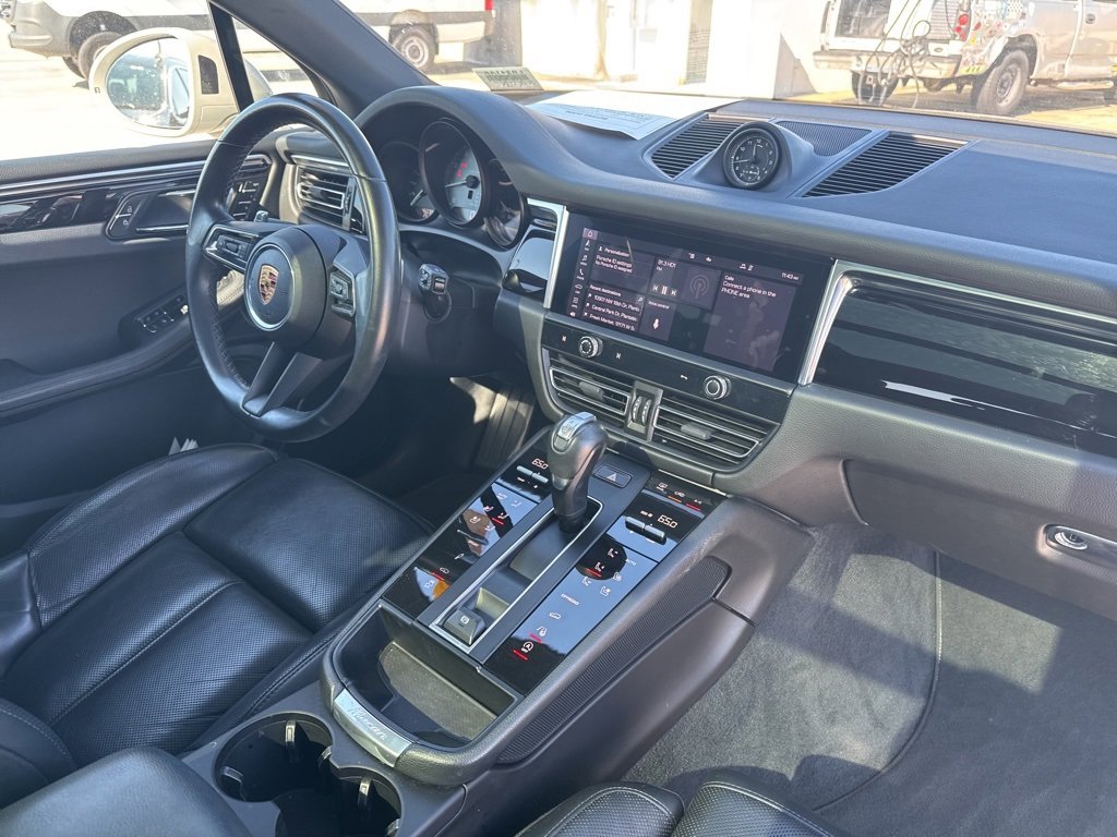 Used 2022 Porsche Macan S image 11