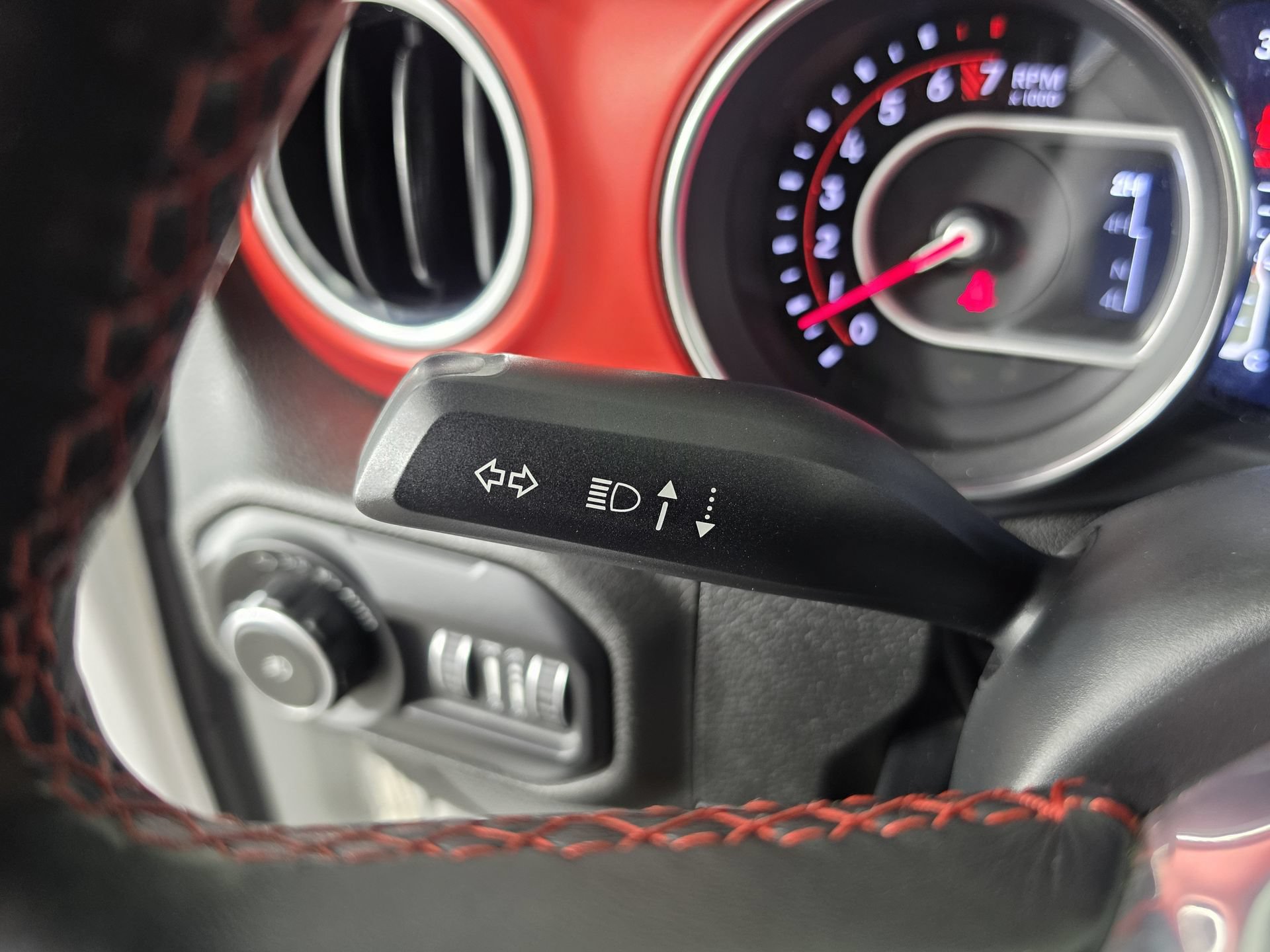 Used 2019 Jeep Wrangler Unlimited Rubicon AWD/4WD image 19