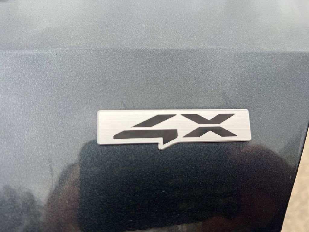 Used 2023 Kia Sorento SX image 33