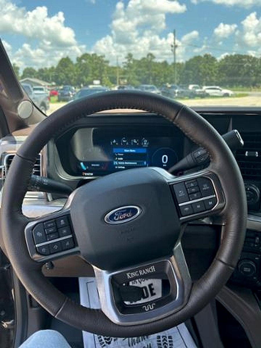 New 2025 Ford F350 King Ranch w/ Chrome Package image 13