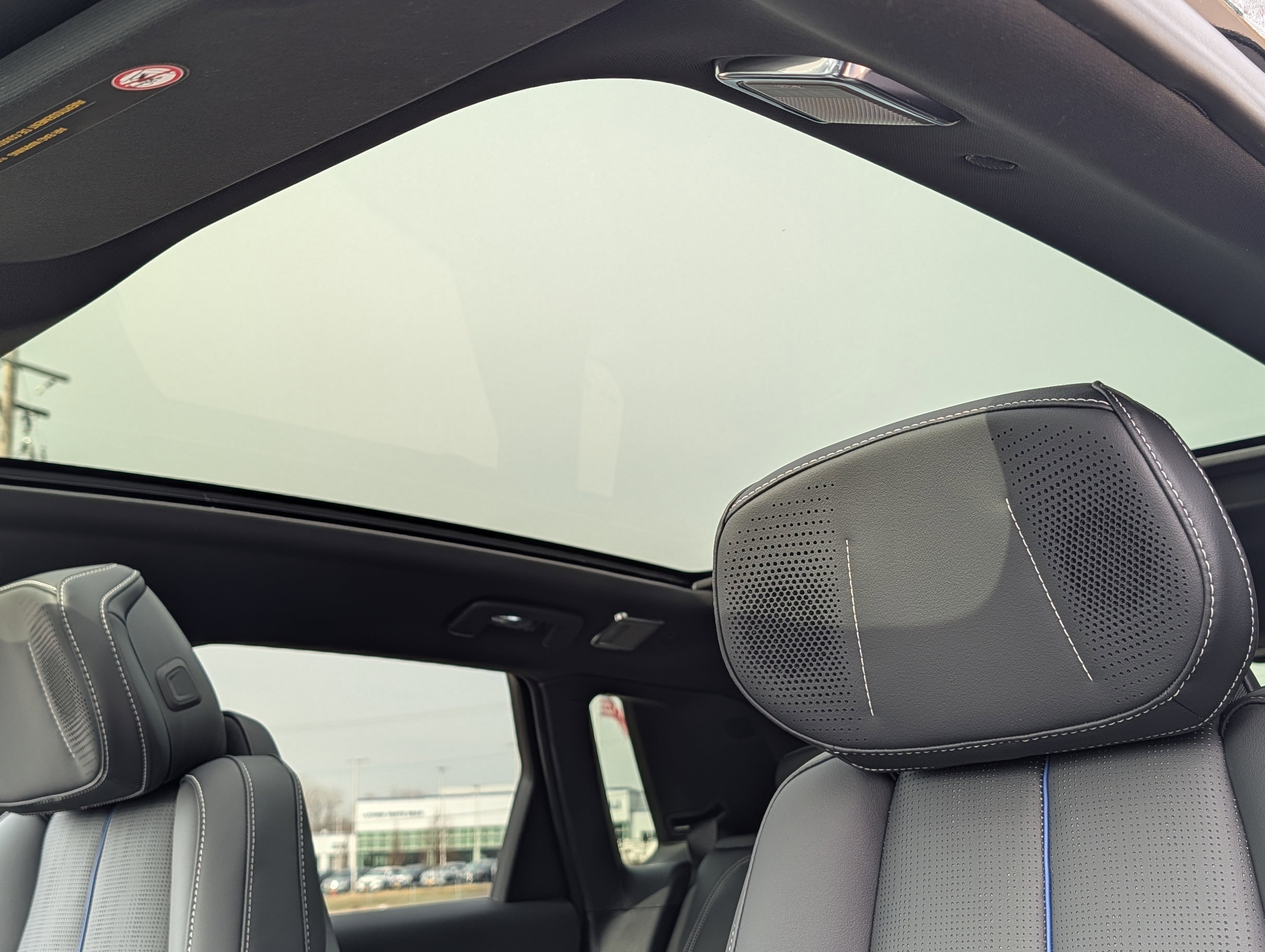 New 2026 Cadillac Lyriq V image 27