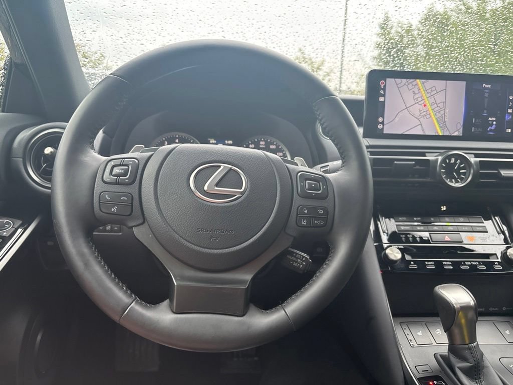 Used 2025 Lexus IS 350 F Sport w/ Navigation Package AWD/4WD image 15
