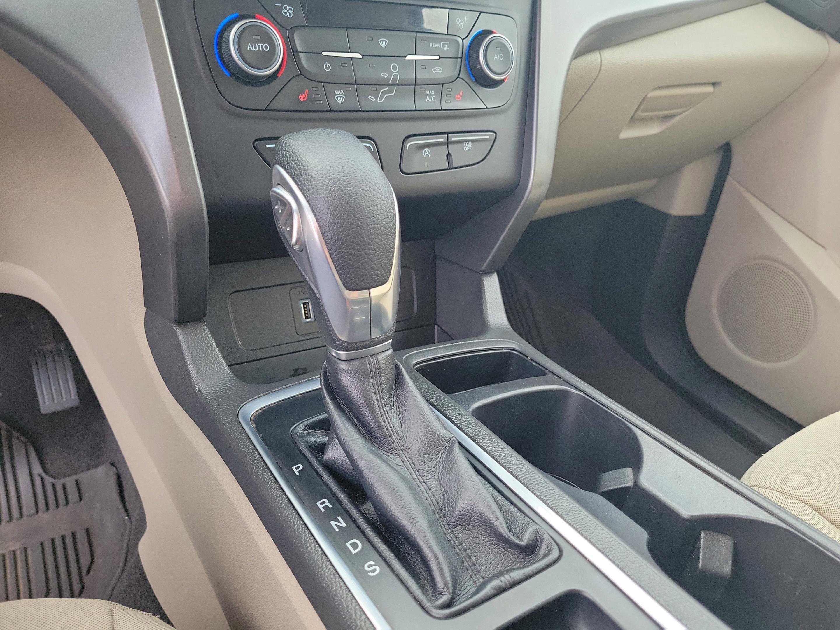 Used 2018 Ford Escape SE w/ SE Sync 3 Package image 28