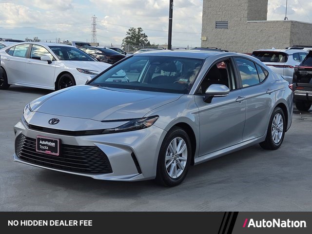 Used 2025 Toyota Camry LE FWD image 1
