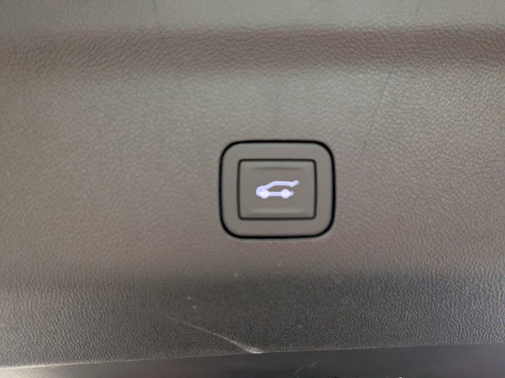 New 2026 GMC Yukon AT4 w/ AT4 Premium Plus Package image 10