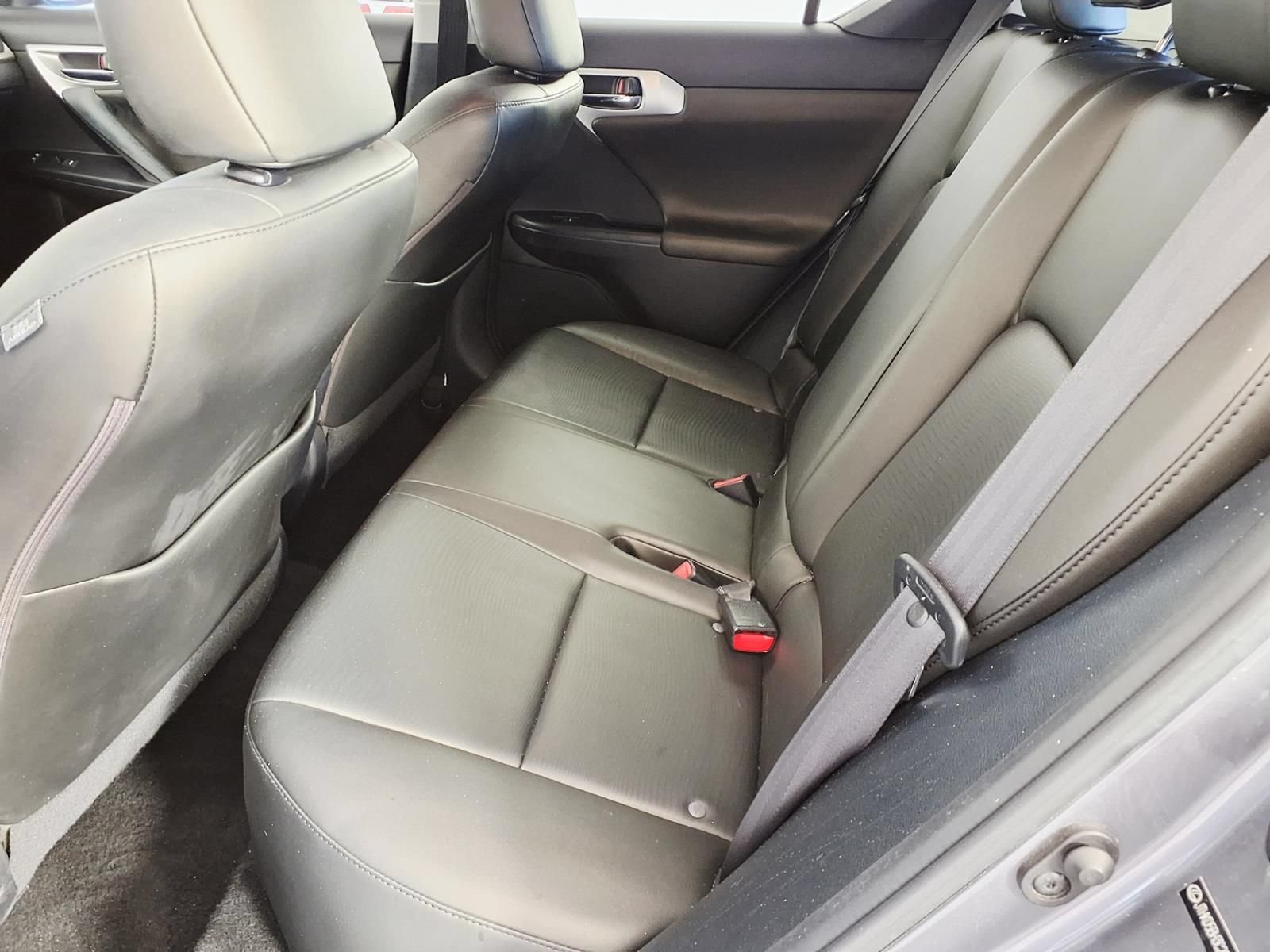 Used 2012 Lexus CT 200h Premium FWD image 9