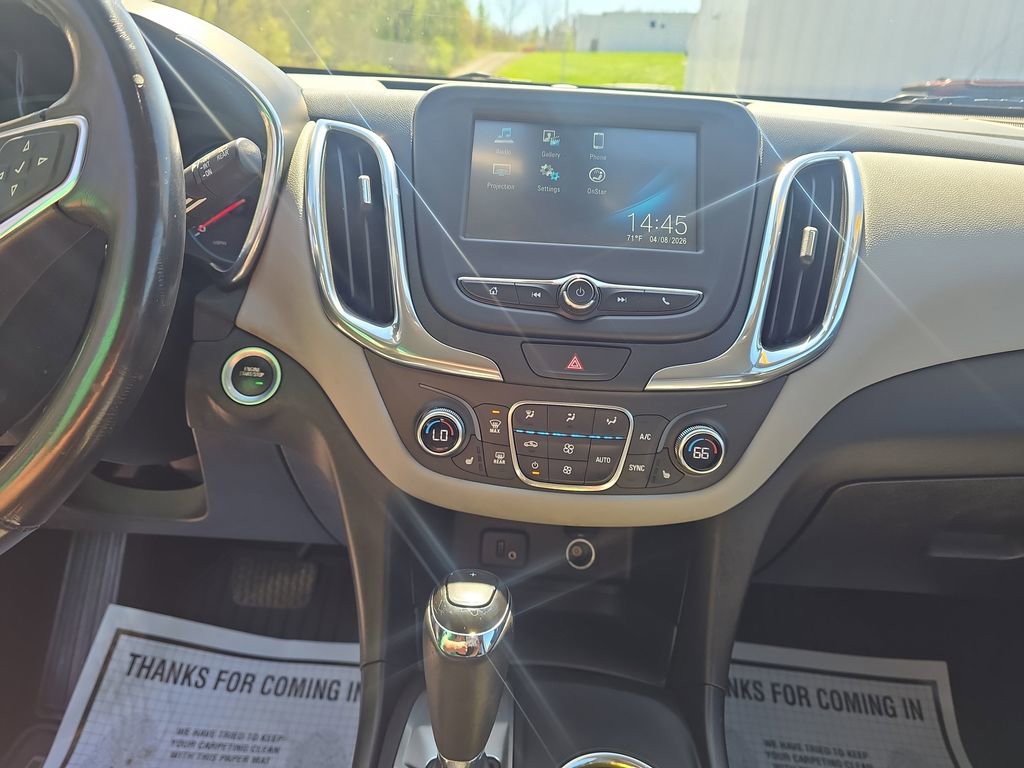Used 2018 Chevrolet Equinox LT image 19