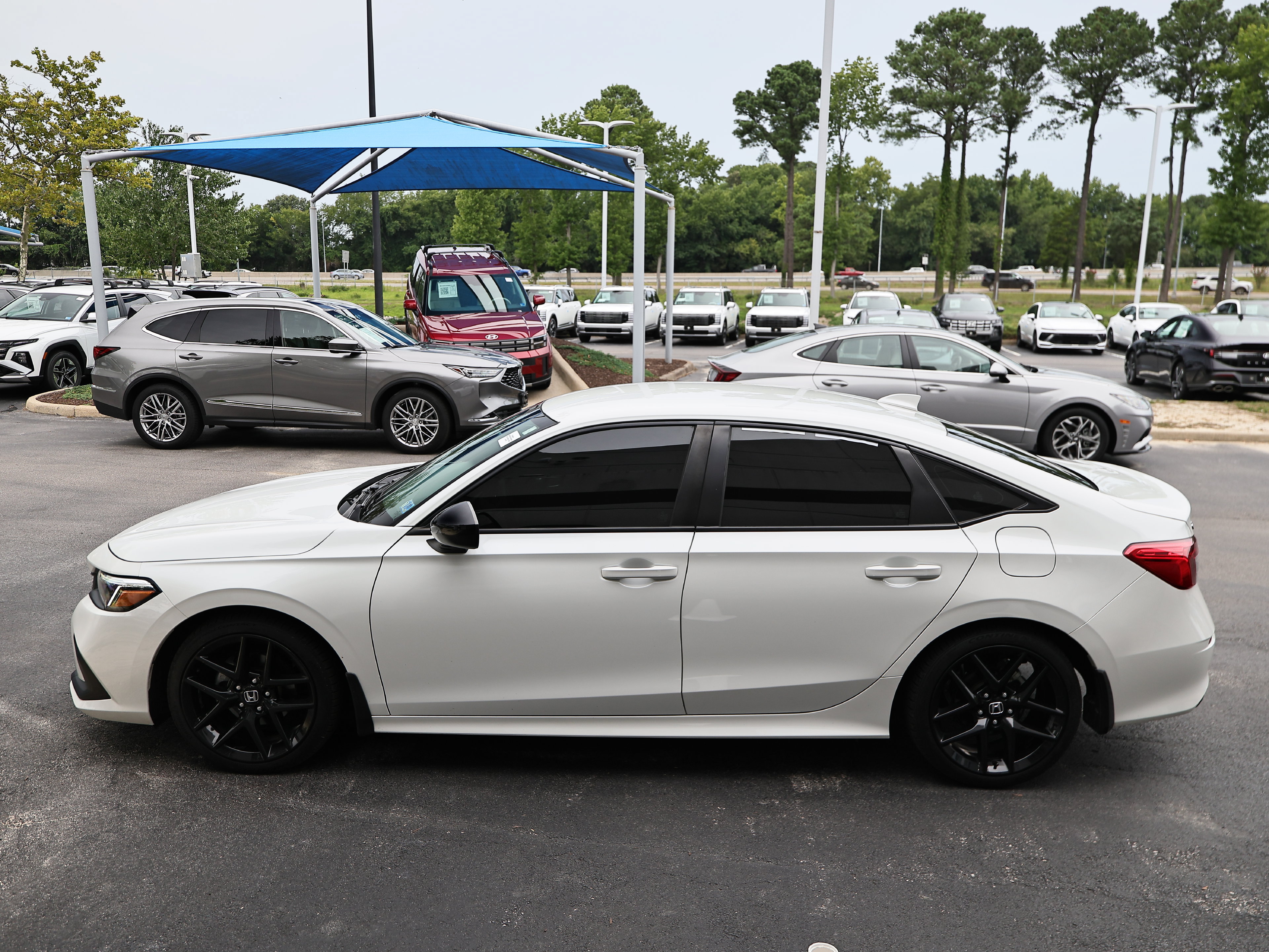 Used 2023 Honda Civic Sport image 10