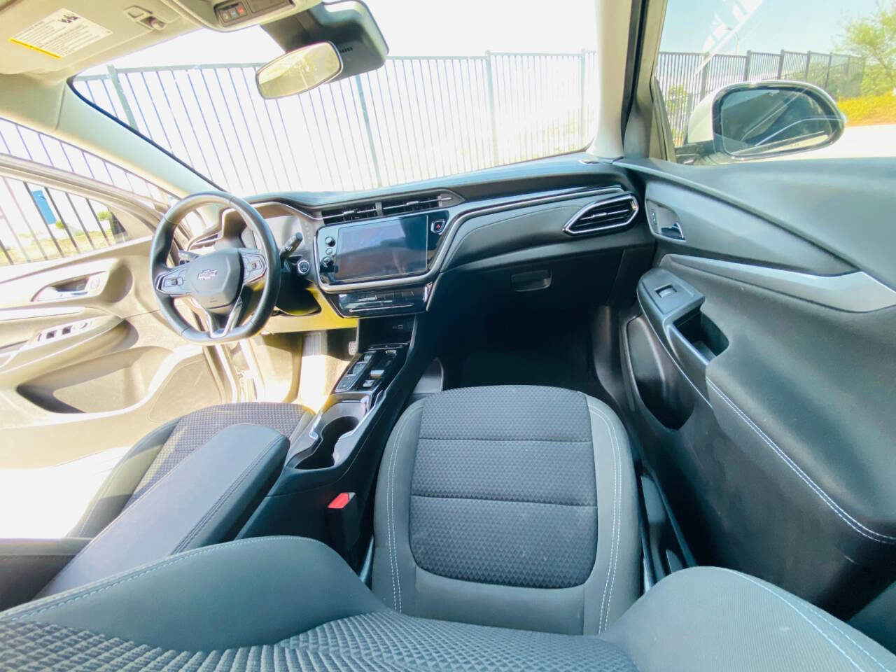 Used 2023 Chevrolet Bolt EUV LT image 19
