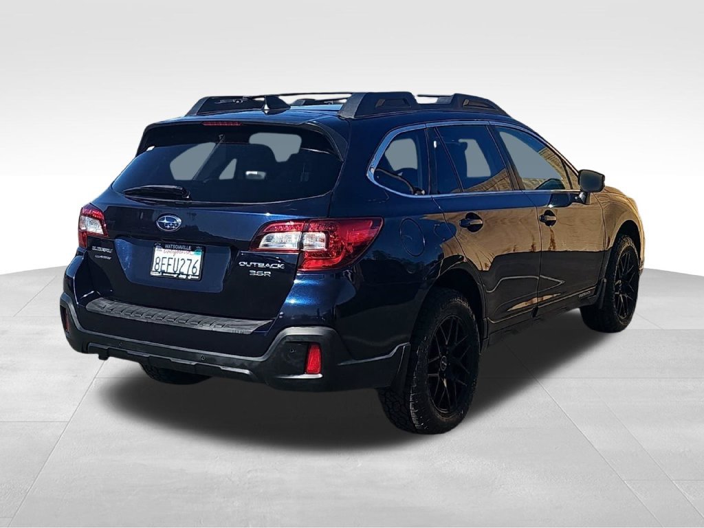 Used 2018 Subaru Outback 3.6R Limited AWD/4WD image 3