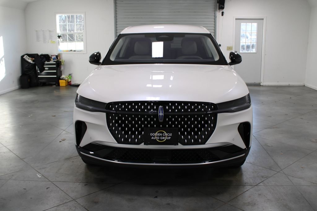 New 2026 Lincoln Nautilus Premier image 2