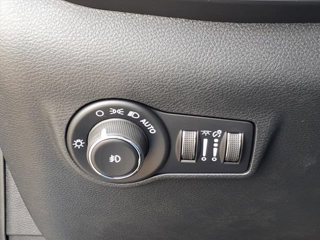 New 2026 Jeep Compass Latitude AWD/4WD image 19