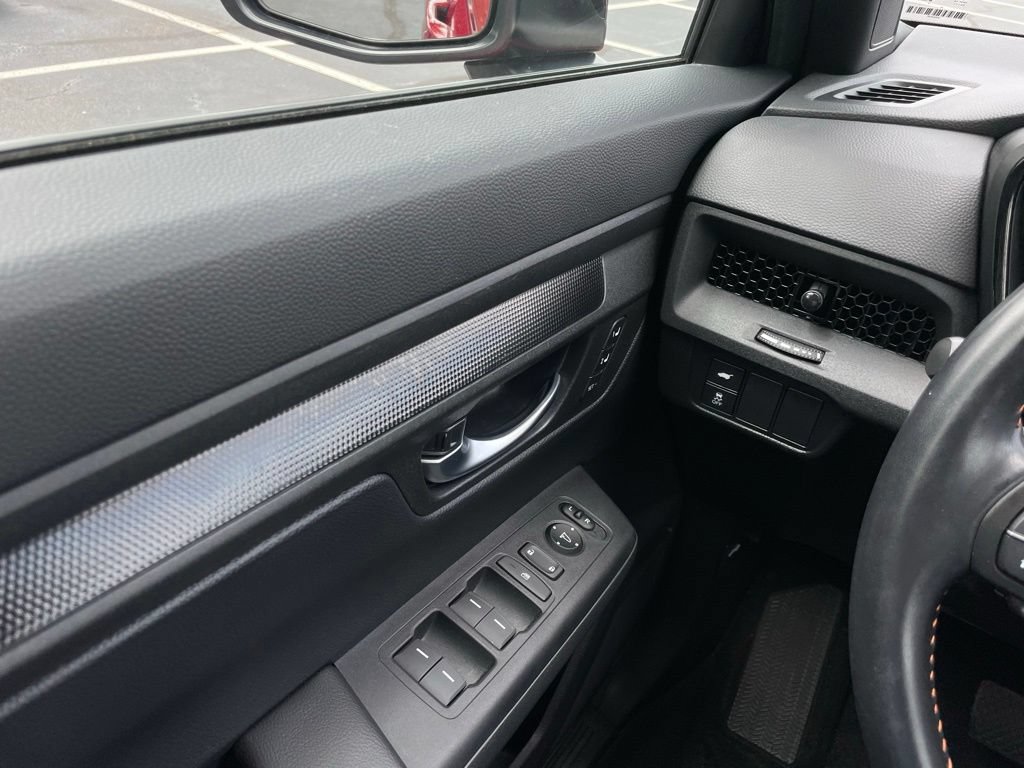 Used 2025 Honda CR-V Sport-L image 23