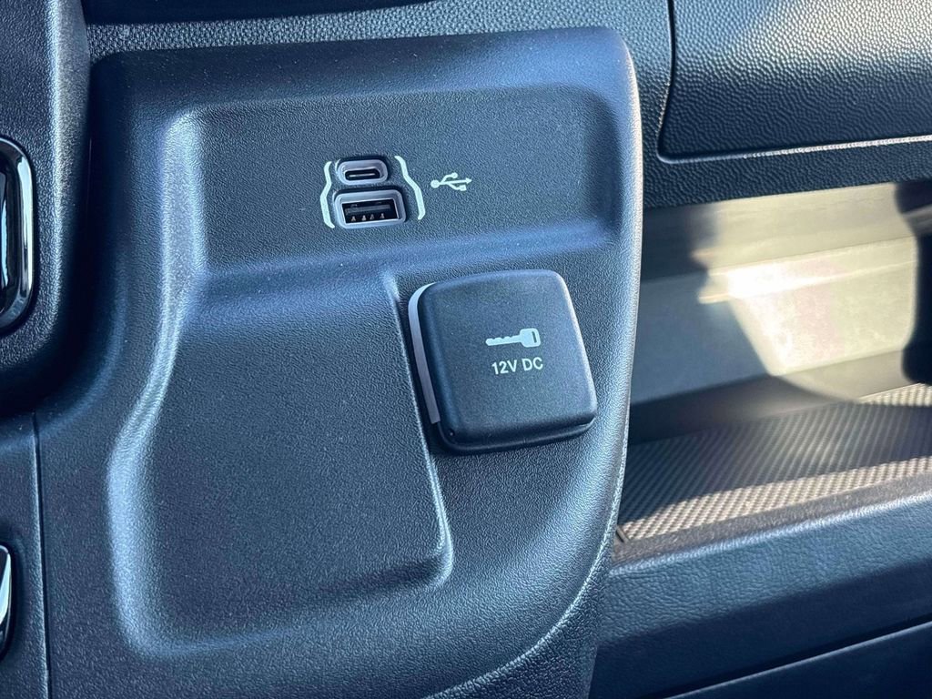 New 2026 RAM ProMaster 2500 w/ Premium Convenience Group image 14