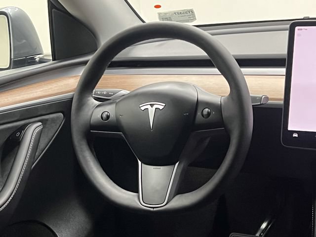 Used 2025 Tesla Model Y Long Range AWD/4WD image 15