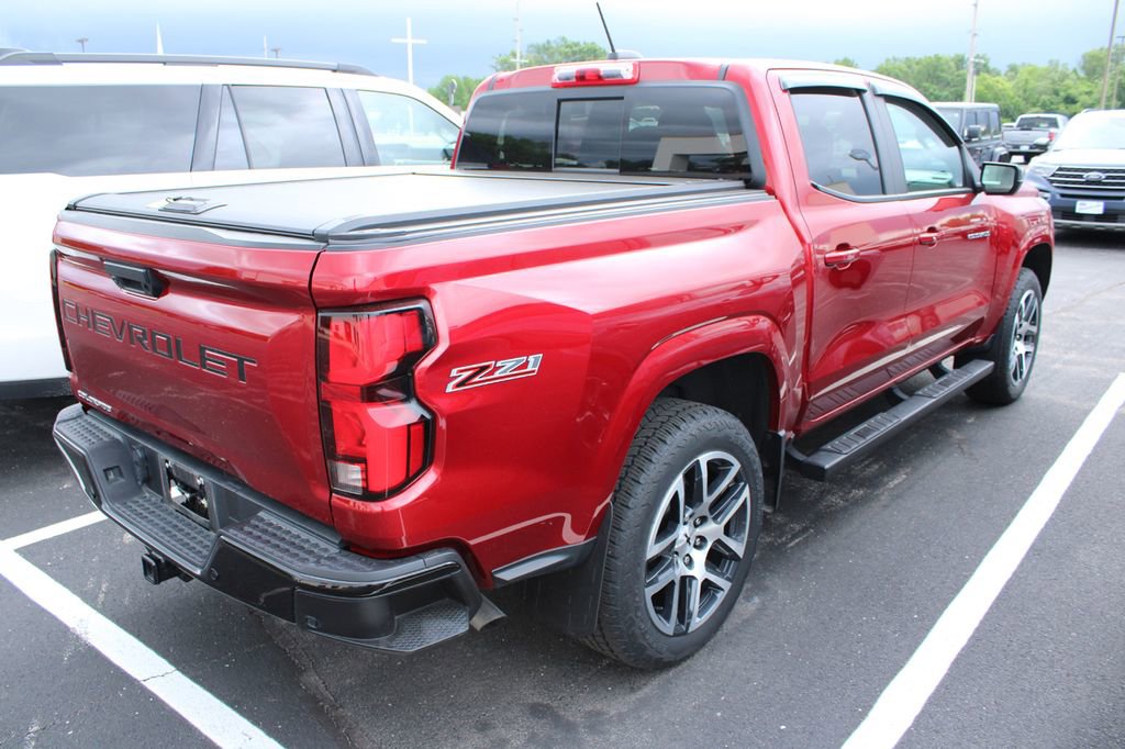 Used 2024 Chevrolet Colorado Z71 w/ Z71 Convenience Package 2 AWD/4WD image 6