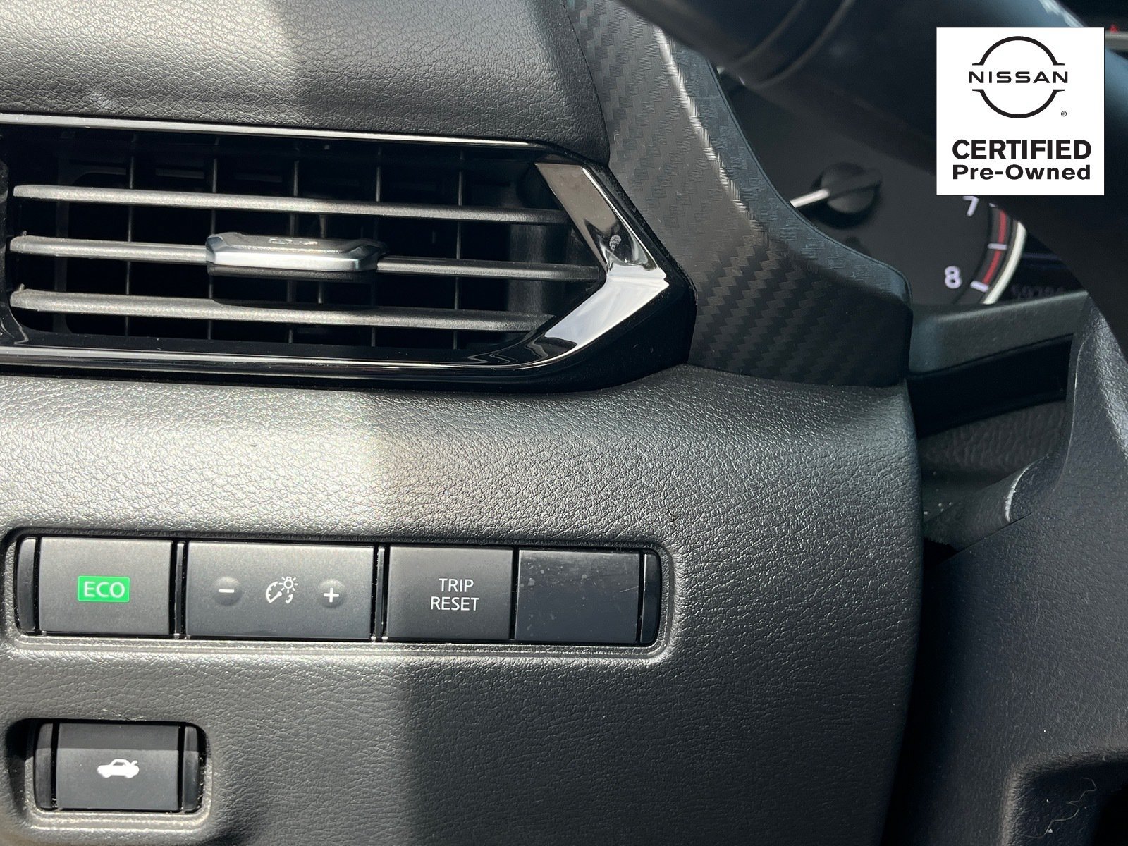 Certified 2024 Nissan Sentra SV FWD image 28