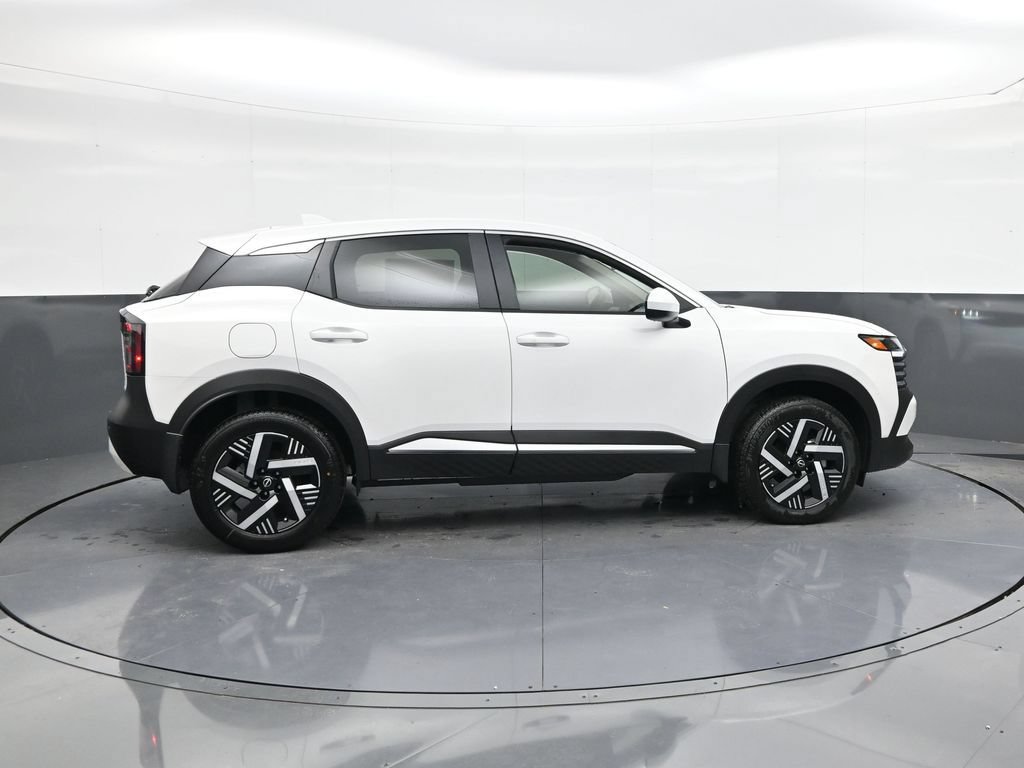 Certified 2025 Nissan Kicks SV FWD image 11