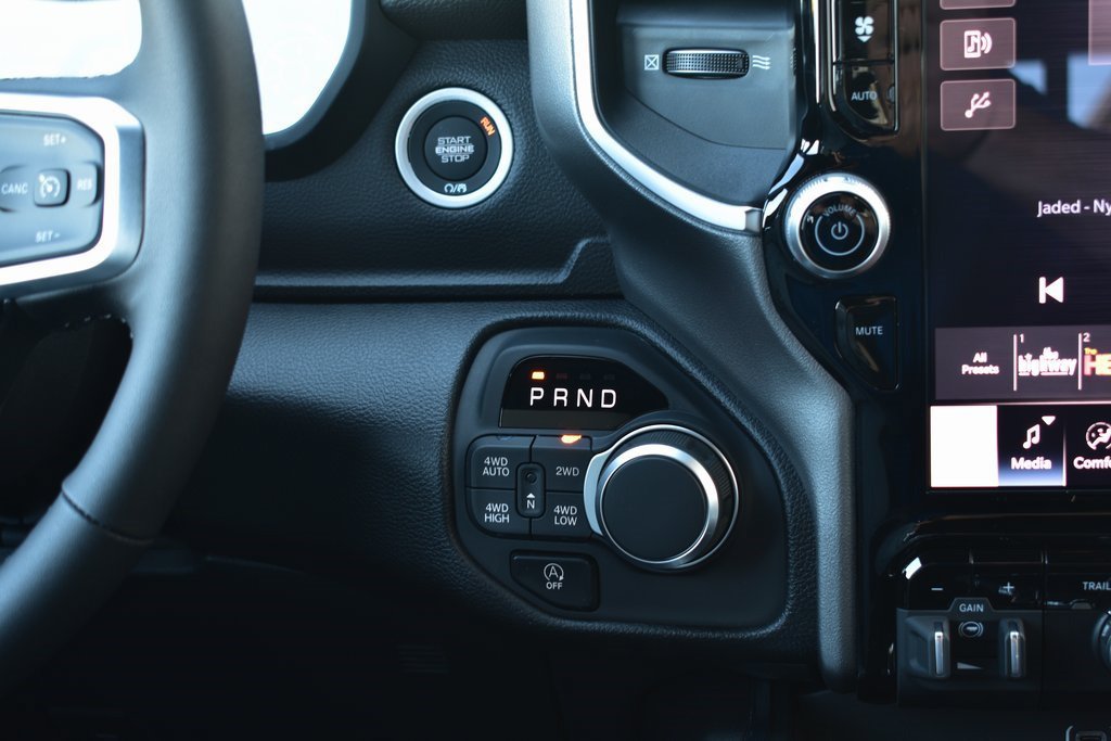 New 2025 RAM 1500 Big Horn AWD/4WD image 35