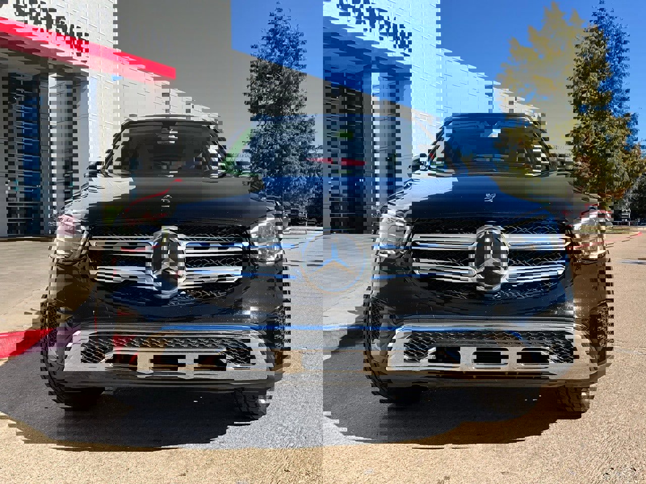 Used 2020 Mercedes-Benz GLC 300 image 4