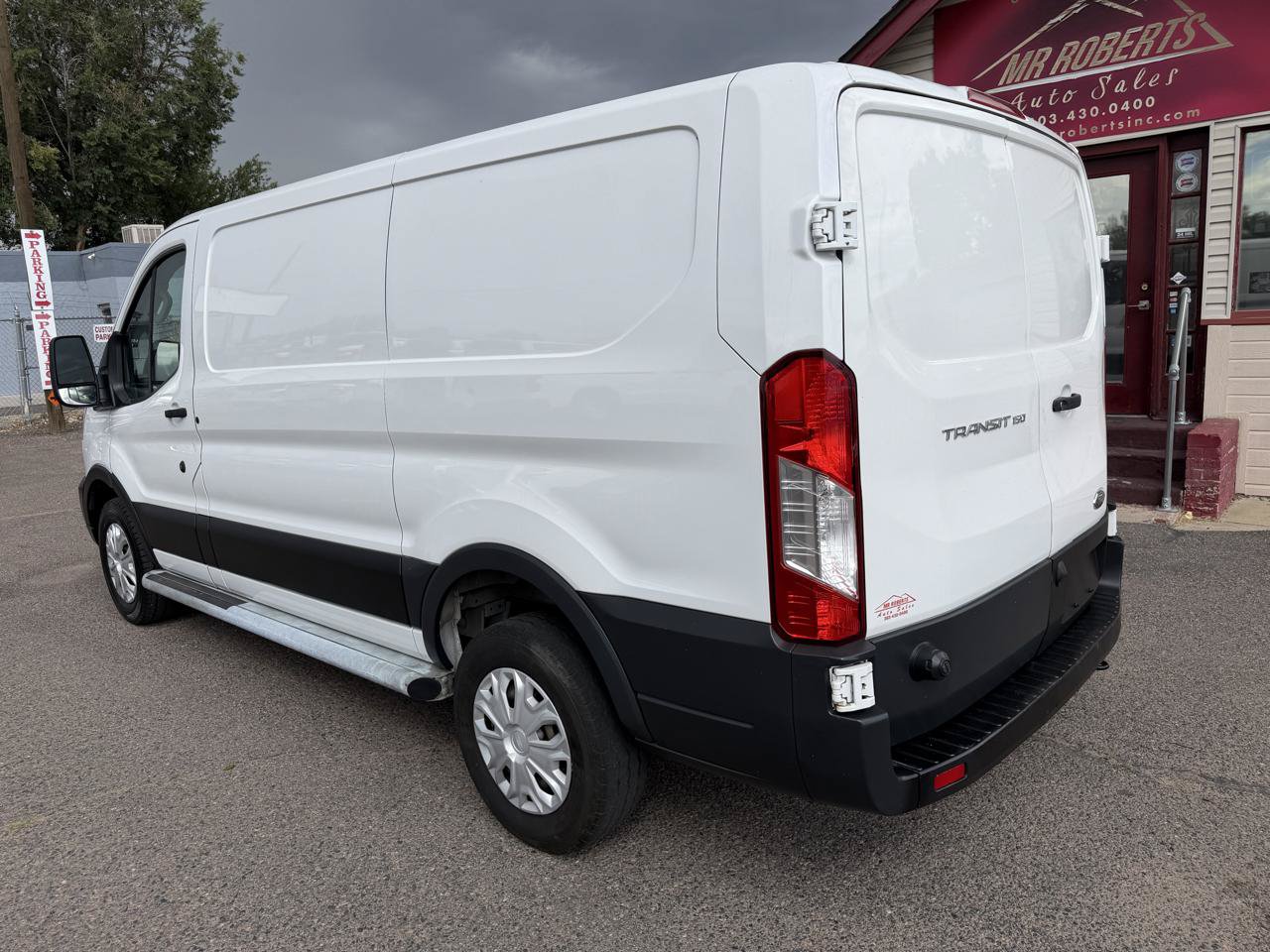 Used 2022 Ford Transit 250 Low Roof w/ Exterior Upgrade Package RWD image 7