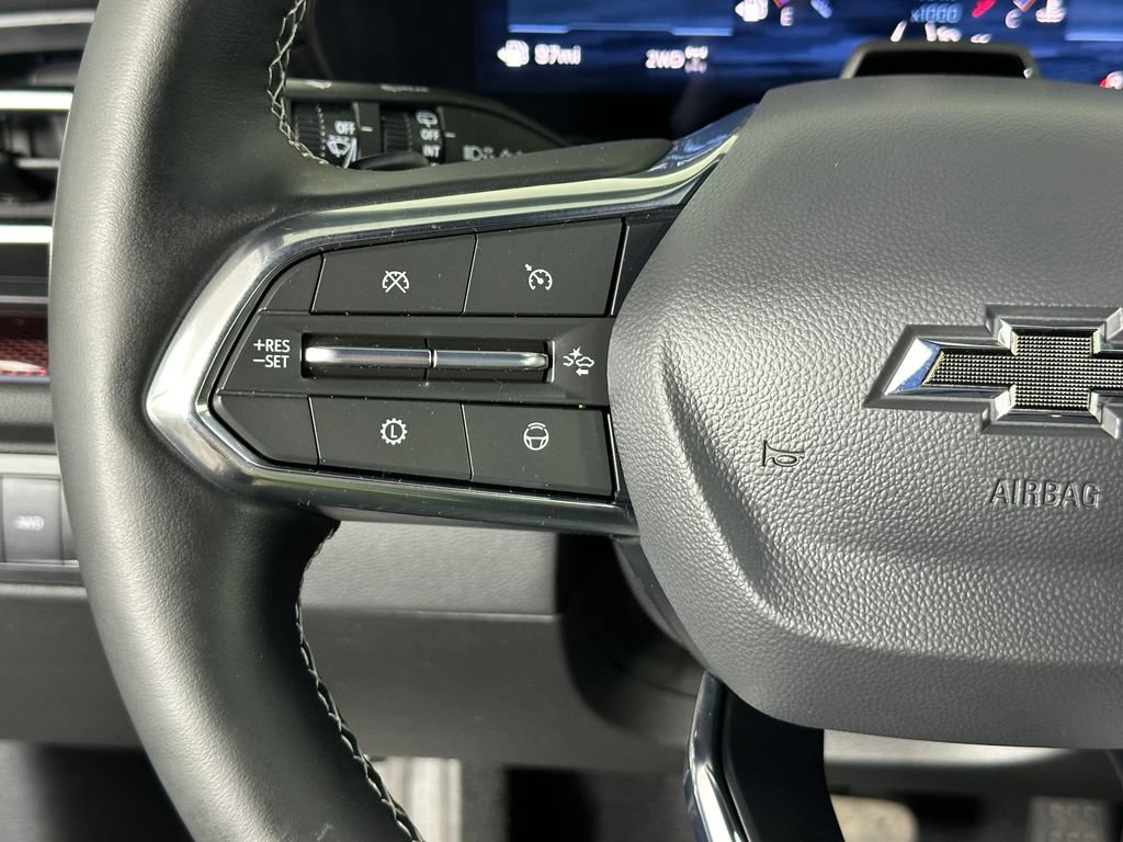 Used 2025 Chevrolet Traverse Z71 w/ Enhanced Driving Package AWD/4WD image 14